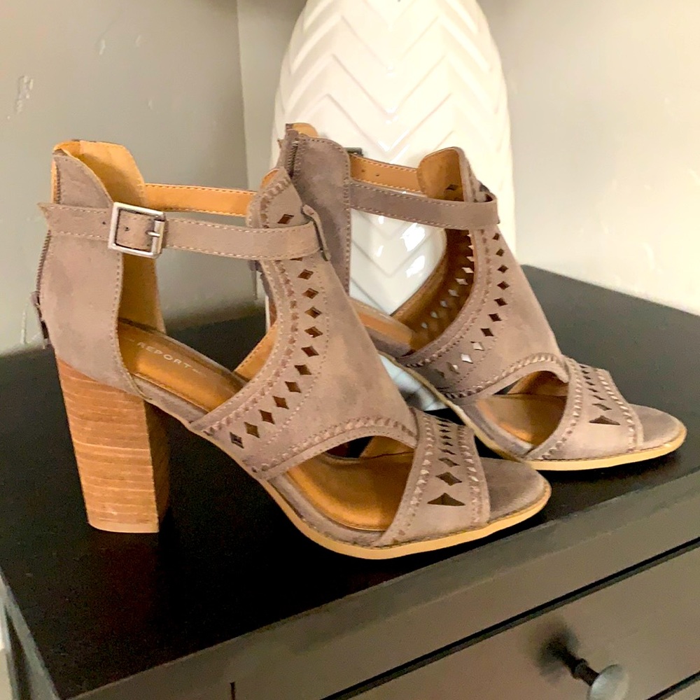 Report open toe heels